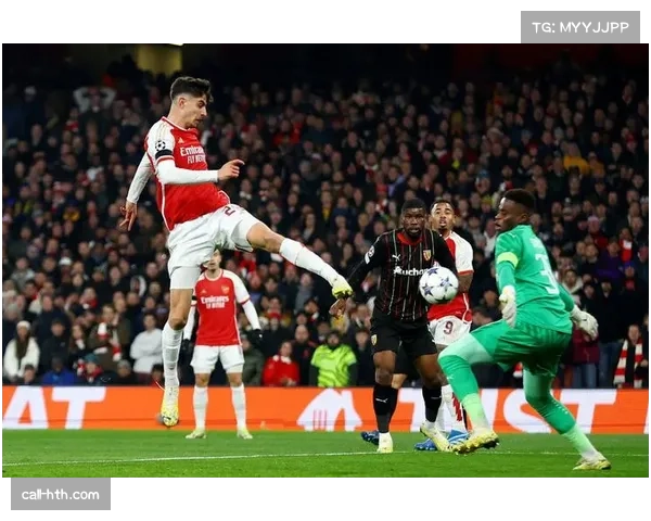 朗斯球员阿德里安·托马森在抢断榜上名列前茅